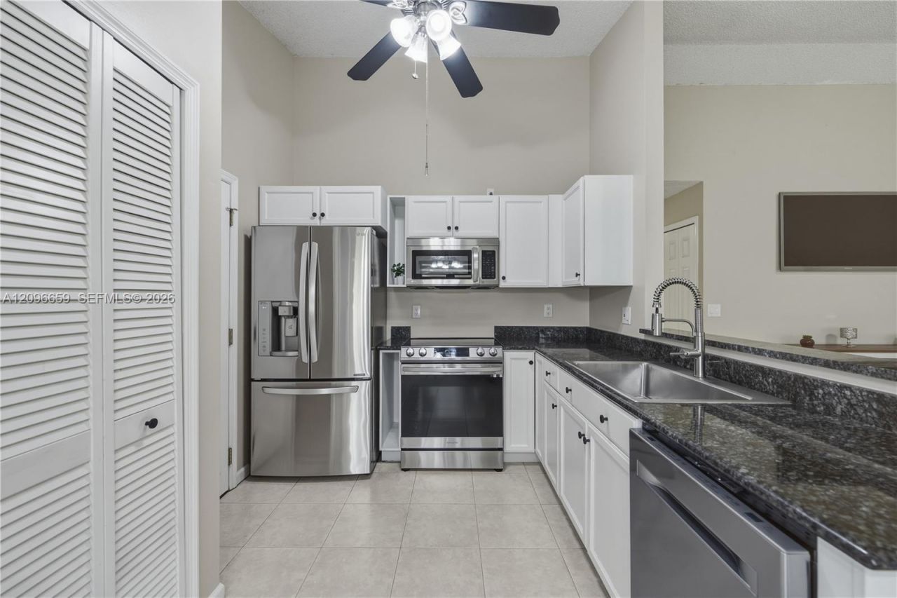 1290 Mc Dermott Ln, Royal Palm Beach, FL 33411 Photo