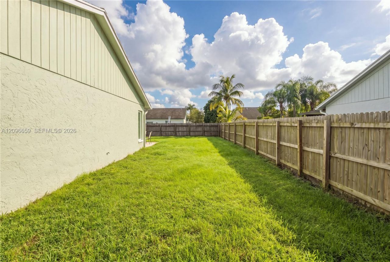 1290 Mc Dermott Ln, Royal Palm Beach, FL 33411 Photo