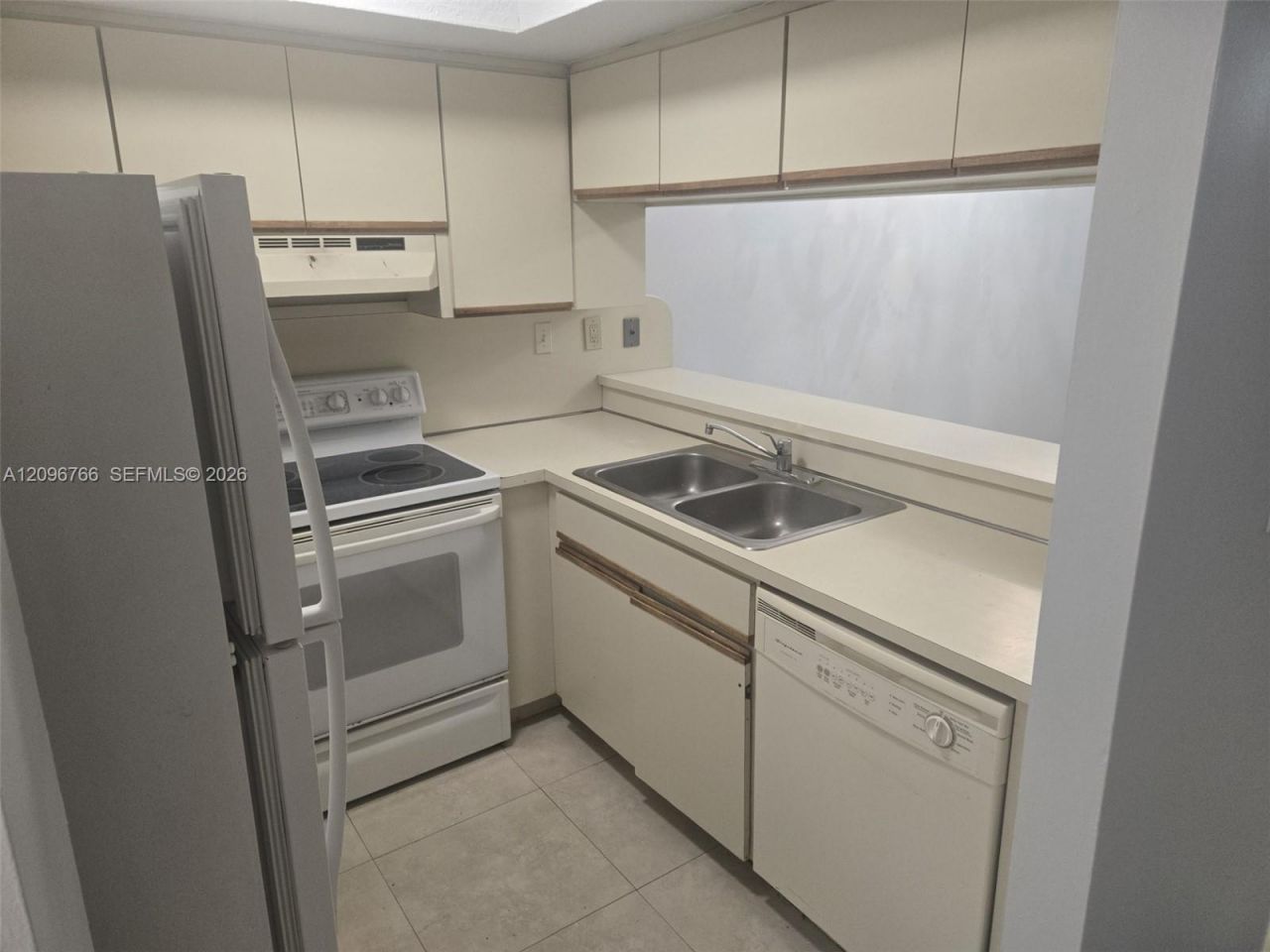 8977 SW 123rd Ct, Unit 104, Miami, FL 33186 Photo