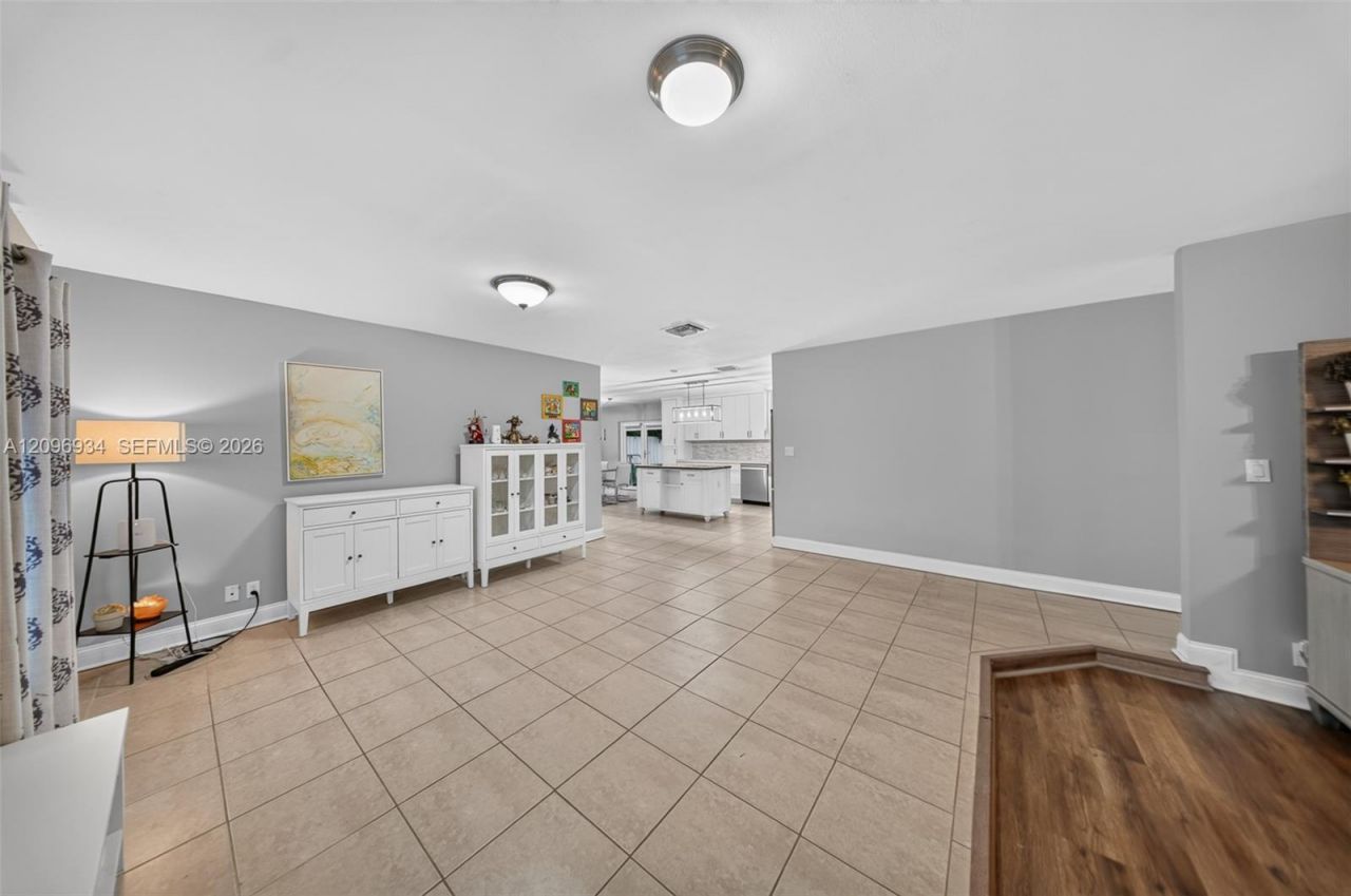 19850 SW 83rd Ave , Cutler Bay, FL 33189 Photo