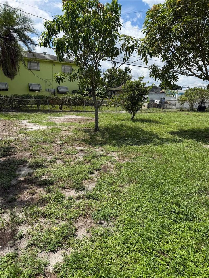 3240 NW 210th Ter, Miami Gardens, FL 33056 Photo