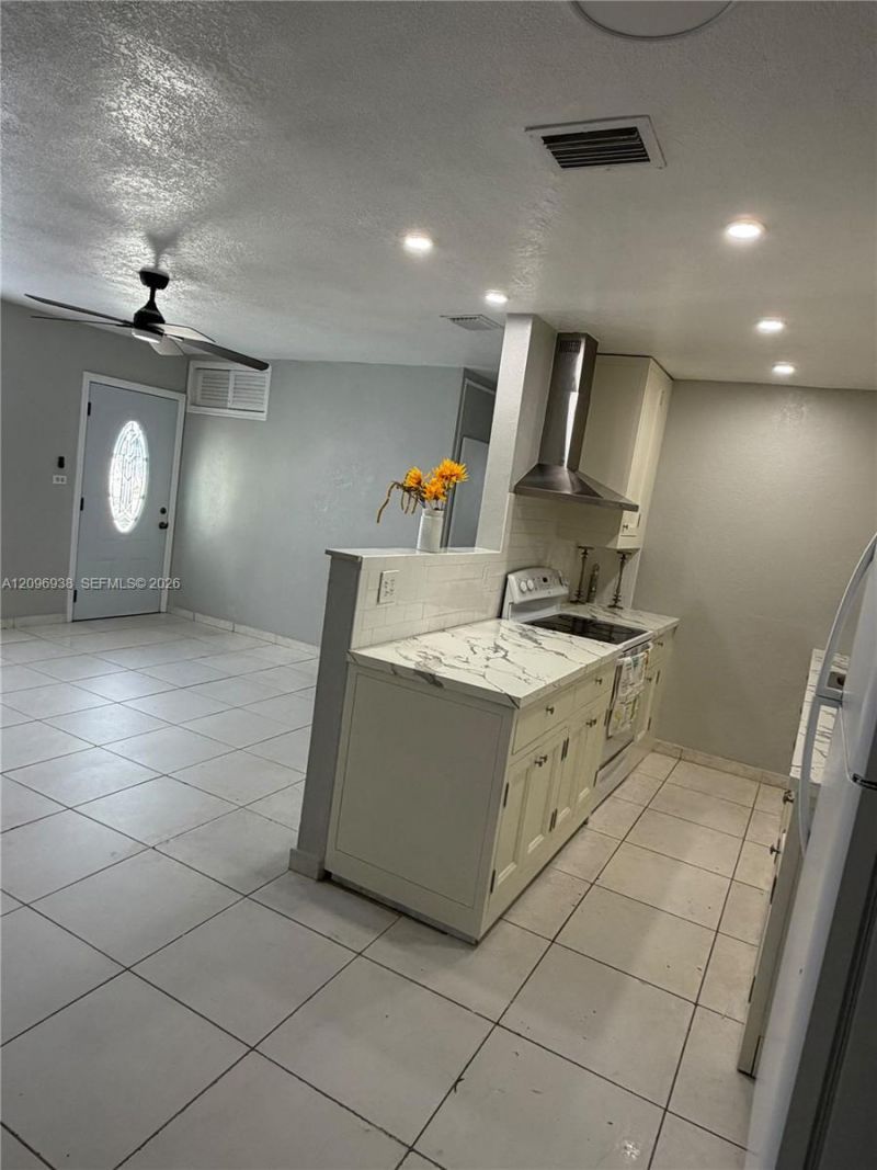 3240 NW 210th Ter, Miami Gardens, FL 33056 Photo