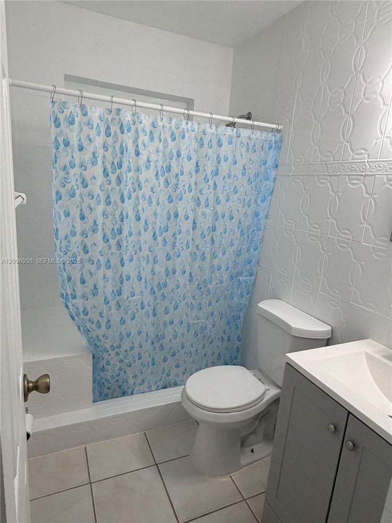 3240 NW 210th Ter, Miami Gardens, FL 33056 Photo