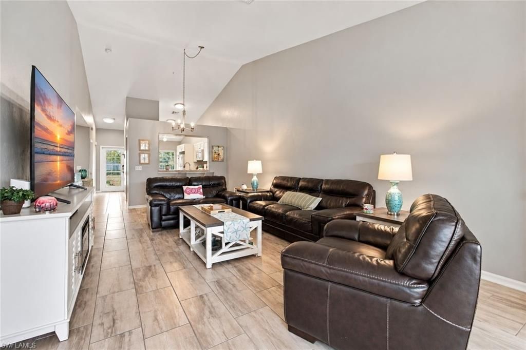 367 Dover Pl , Unit 1002, Naples, FL 34104 Photo