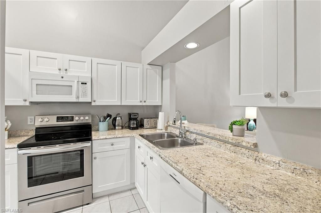 367 Dover Pl , Unit 1002, Naples, FL 34104 Photo