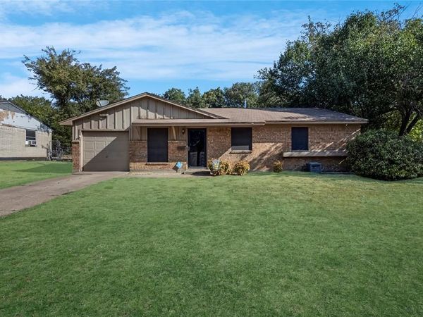 535 Thrush Avenue, Duncanville, TX 75116