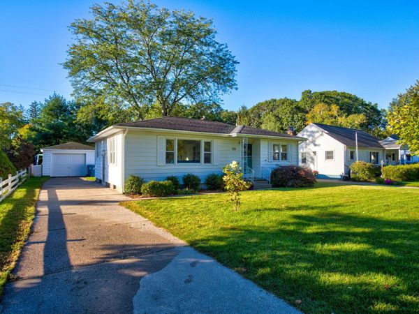 530 Fleser Court, Spring Lake, MI 49456