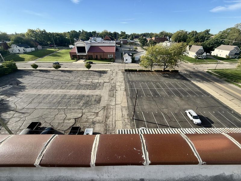 300 S Center Street, Springfield, OH 45506 Photo 8
