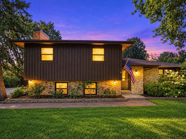 11S534 Lemont Road , Lemont, IL 60439