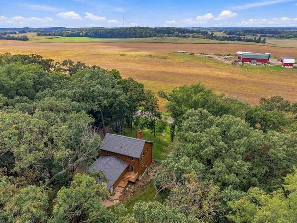 3670 Jenson Lane, Deerfield, WI 53531