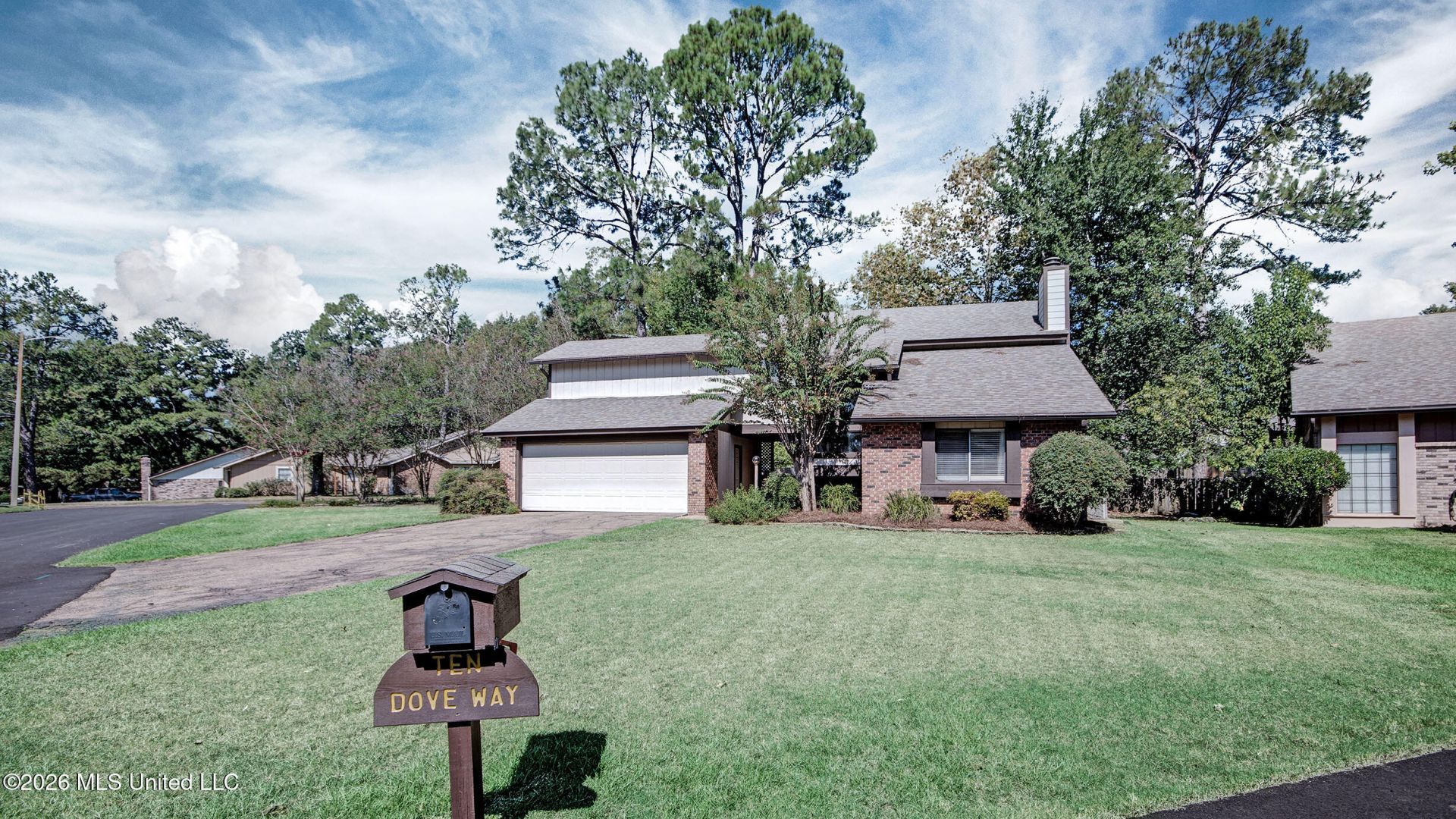 10 Dove Way Circle, Clinton, MS 39056 Main Photo