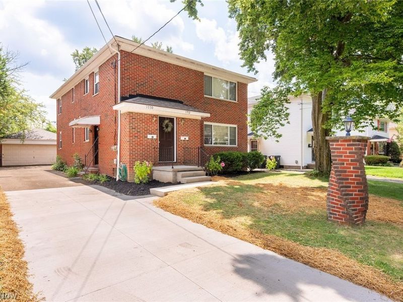 1770 Tanglewood Drive, Akron, OH 44313 Photo 1