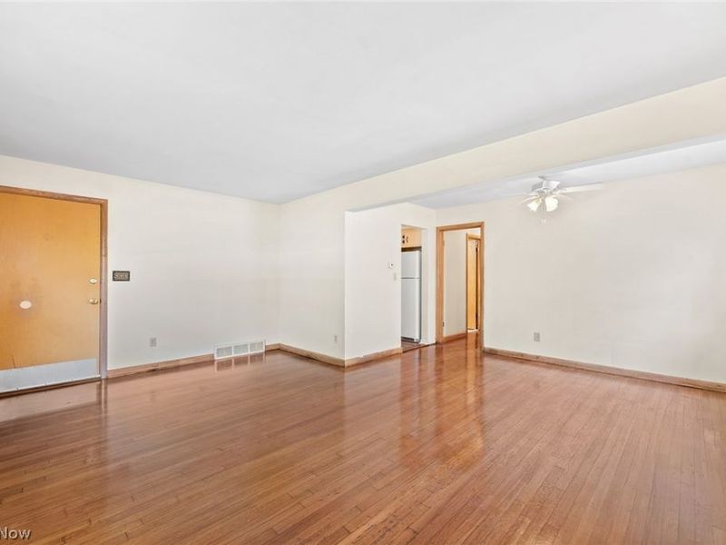 1770 Tanglewood Drive, Akron, OH 44313 Photo 3