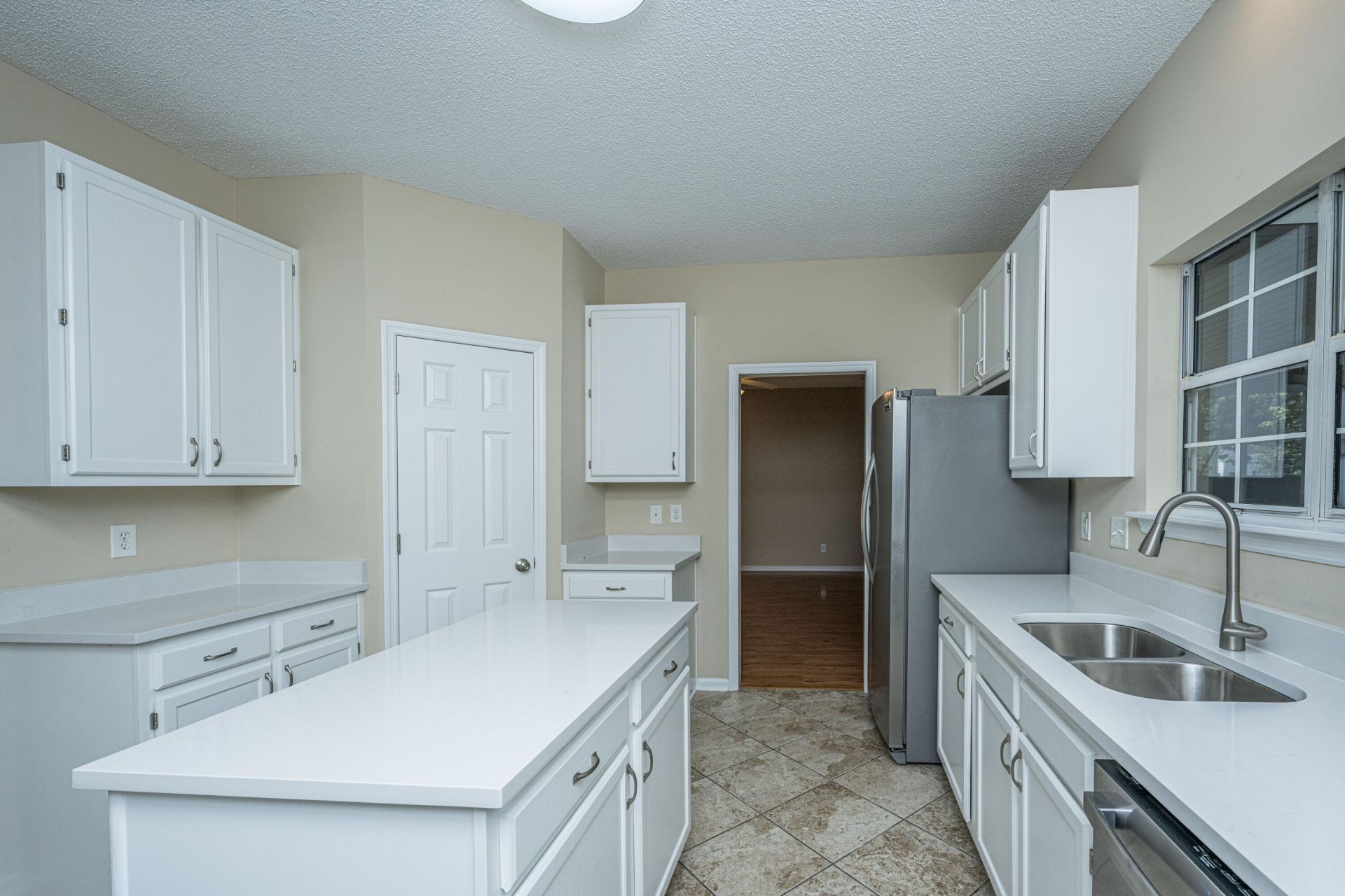 5005 Willoway Circle Photo 20