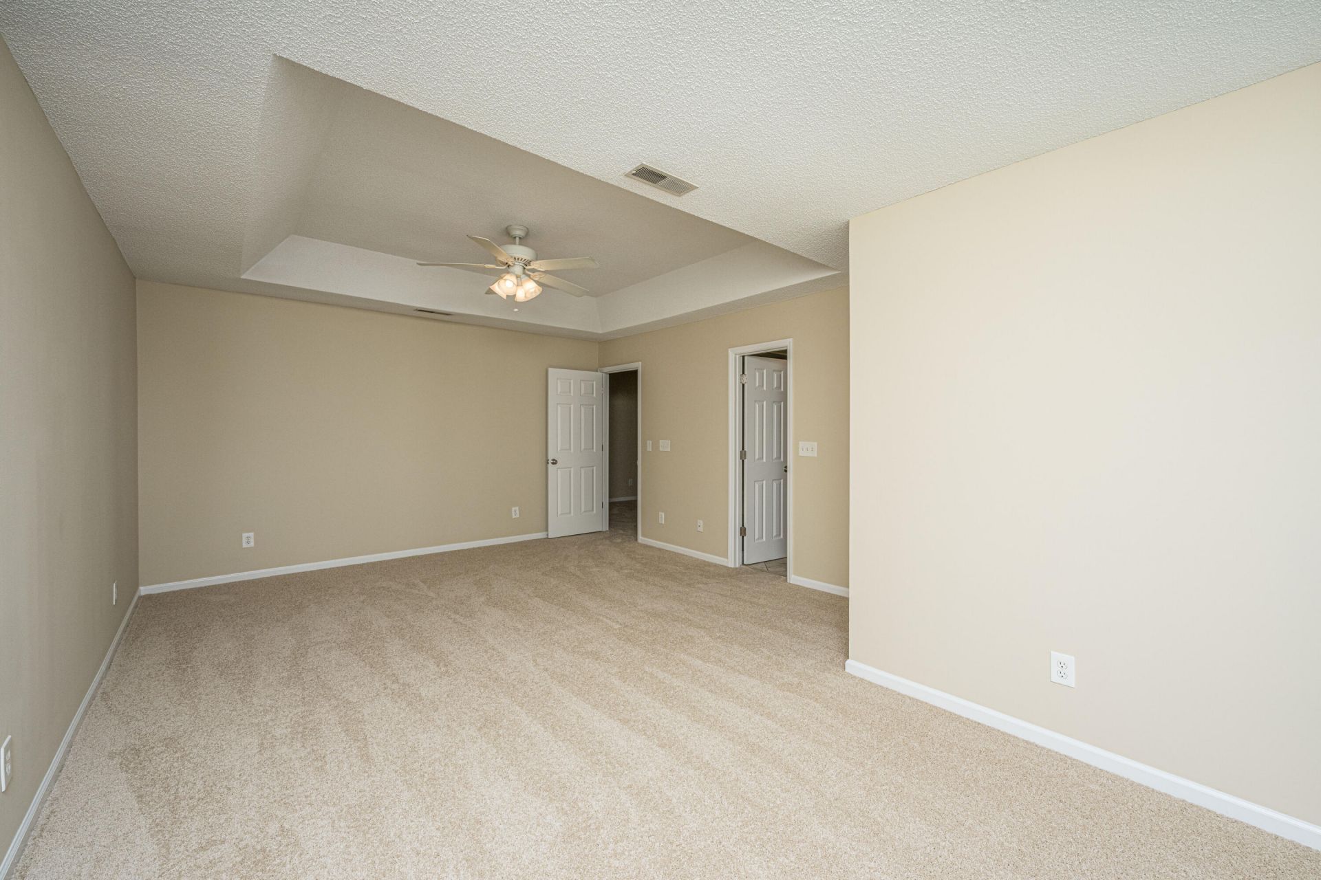 5005 Willoway Circle Photo 28