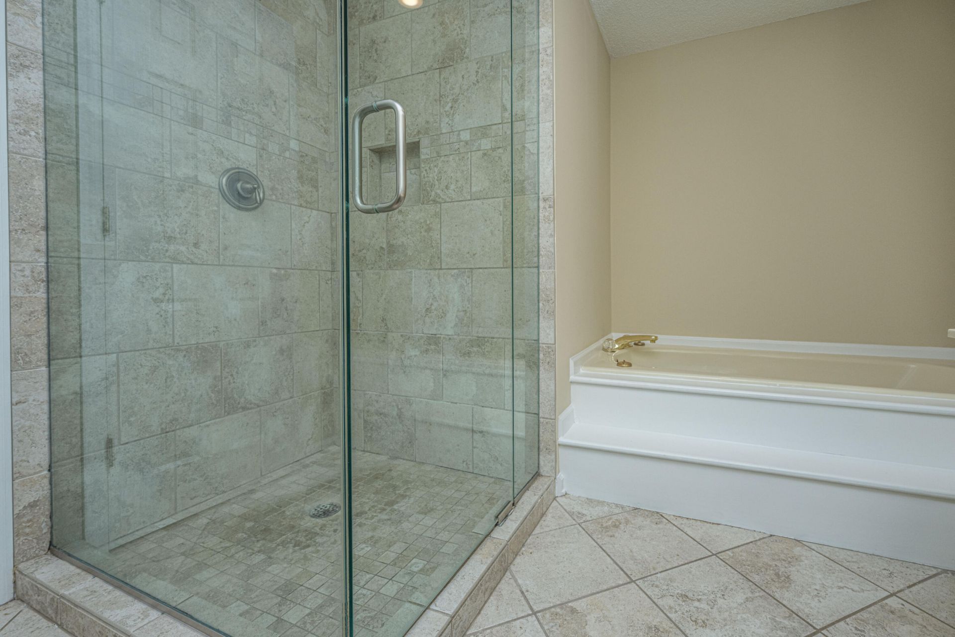 5005 Willoway Circle Photo 31