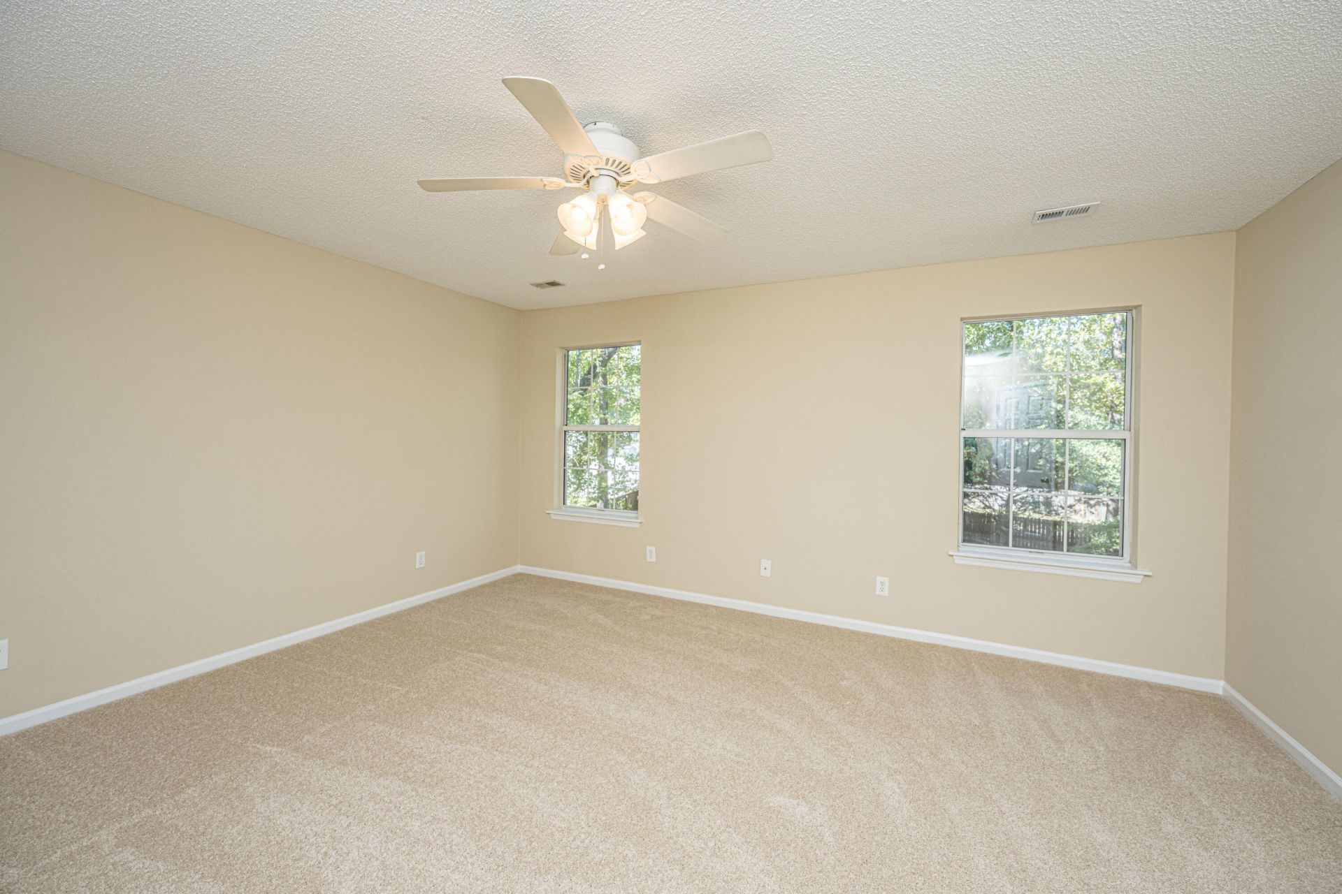 5005 Willoway Circle Photo 37