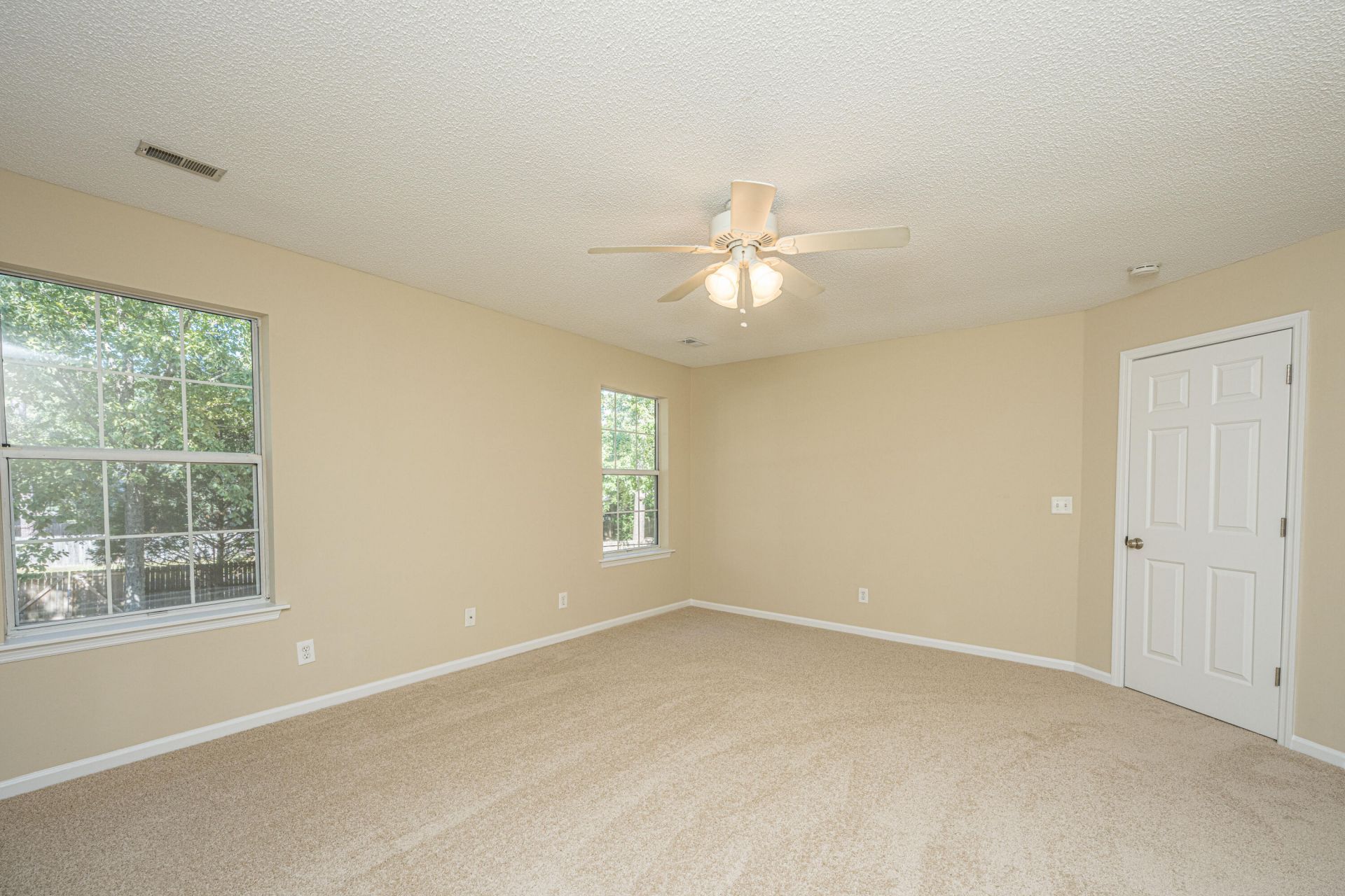 5005 Willoway Circle Photo 38