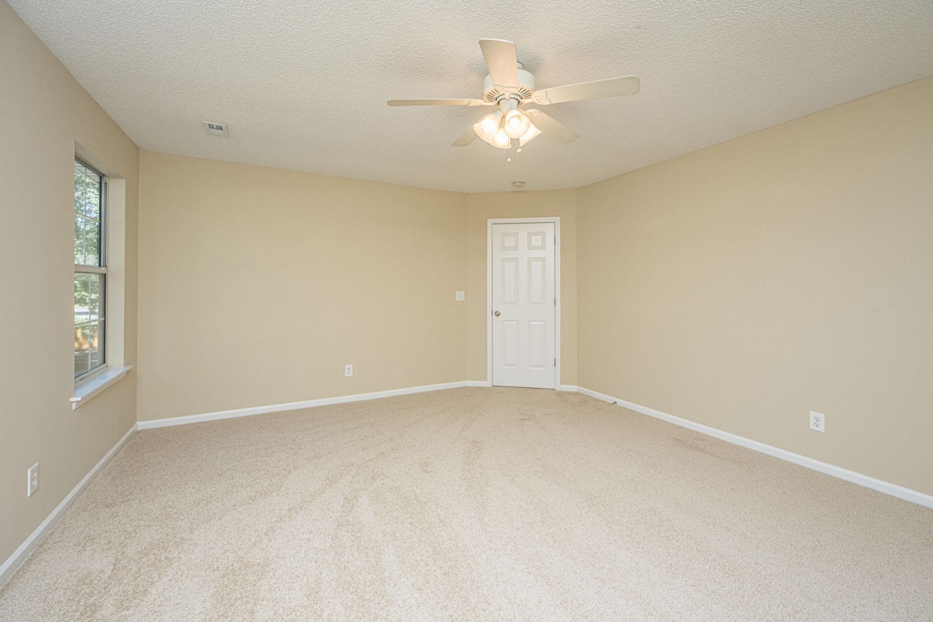 5005 Willoway Circle Photo 39