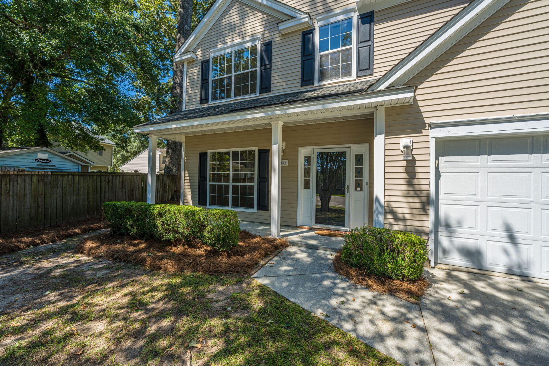 5005 Willoway Circle Photo 4