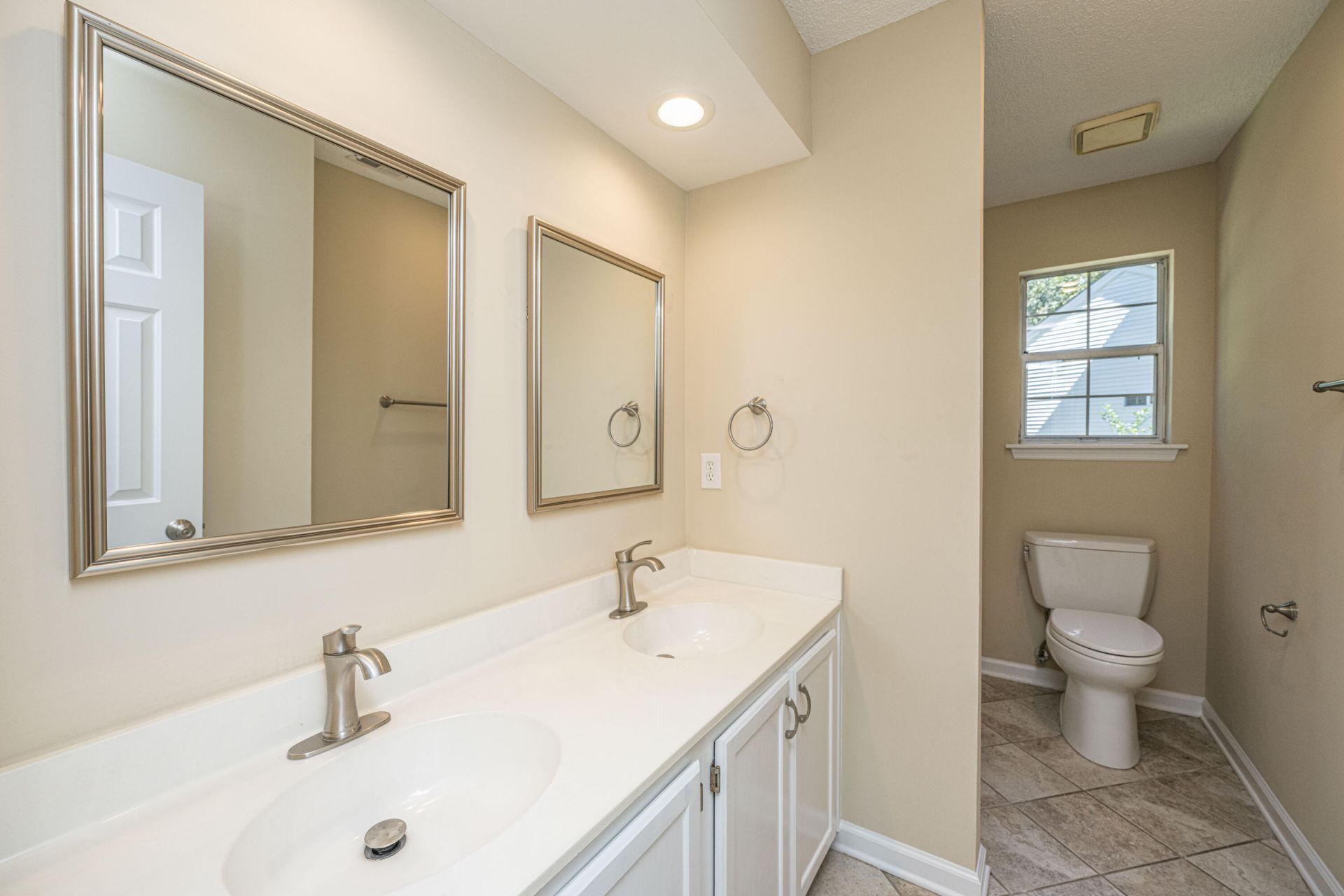 5005 Willoway Circle Photo 42