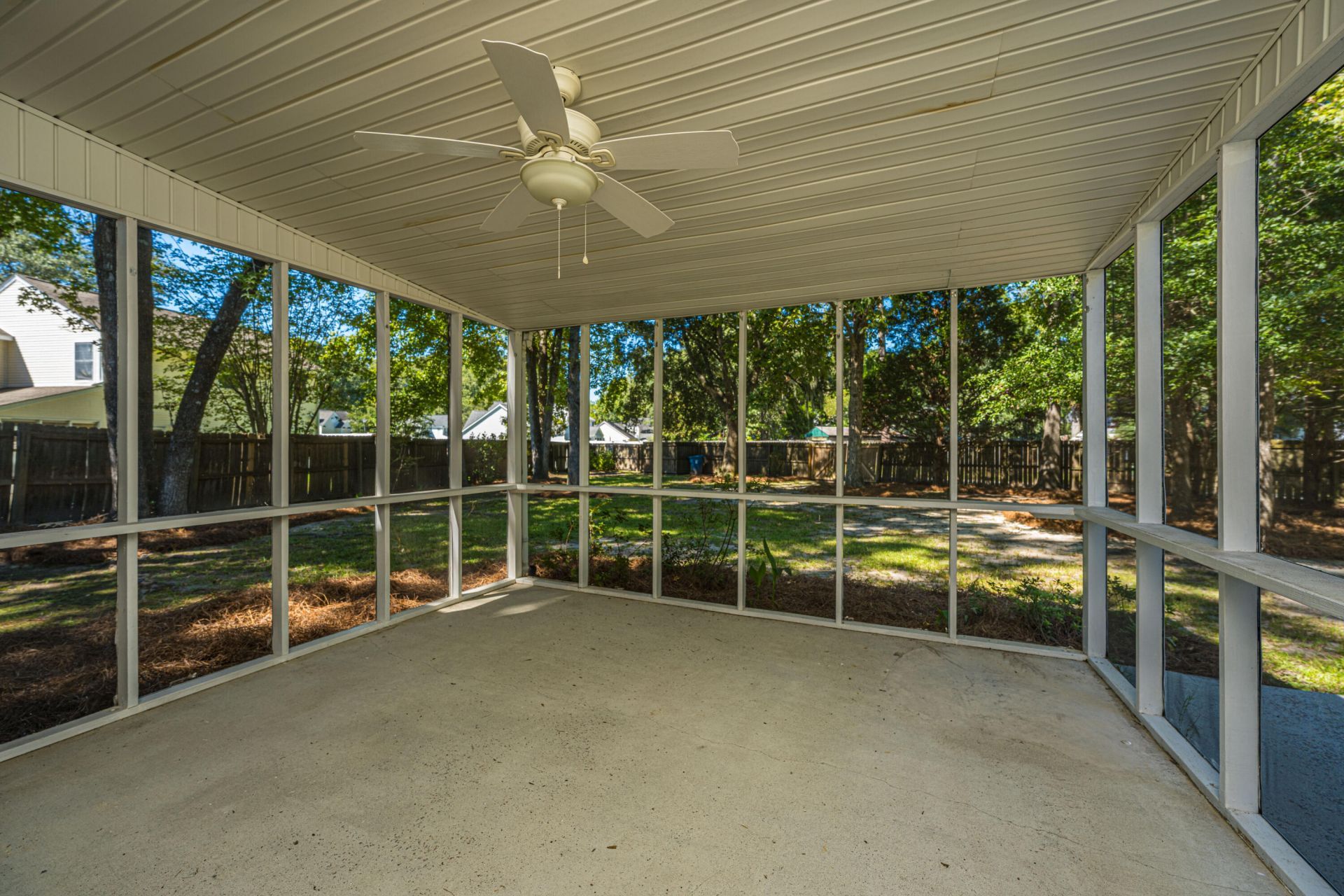 5005 Willoway Circle Photo 47