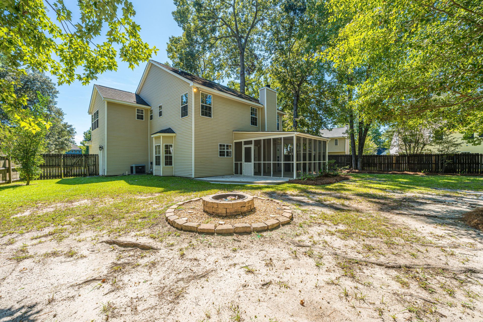 5005 Willoway Circle Photo 55