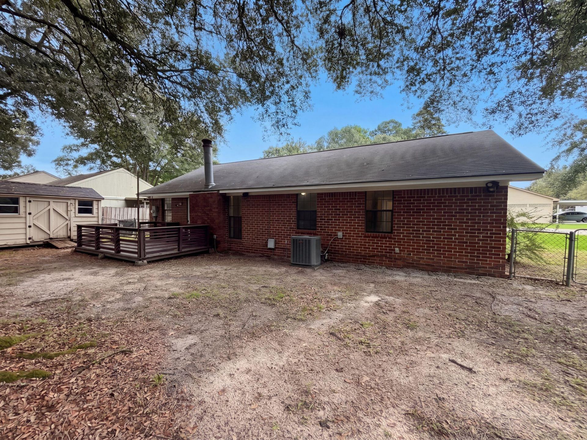 1300 Maryland Drive Photo 14