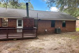 1300 Maryland Drive photo 4