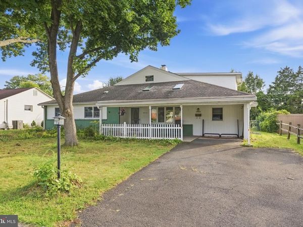 3036 STONEY CREEK ROAD, NORRISTOWN, PA 19401