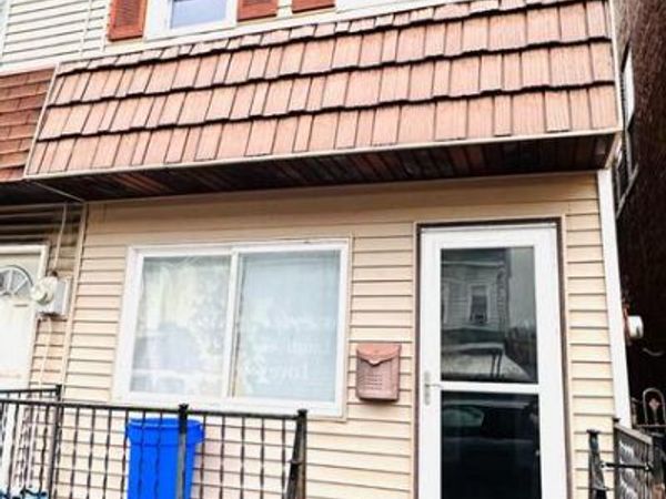 13 N 2ND STREET , SAINT CLAIR, PA 17970