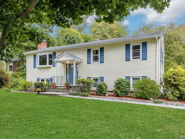 94 Overlook Drive, Mahopac, NY 10541