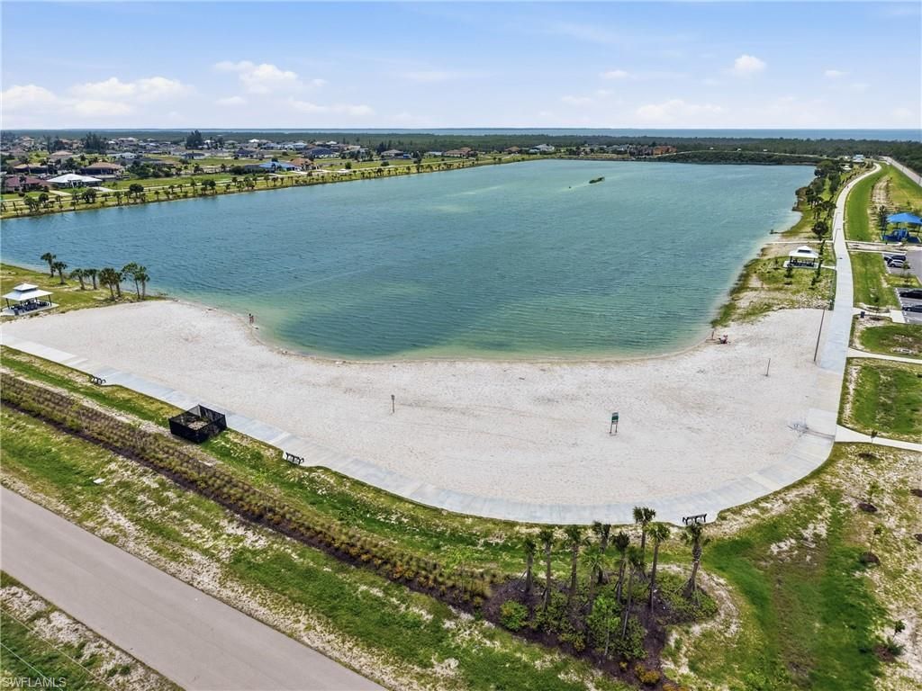 3914 NW 40th Ln, Cape Coral, FL 33993 Photo