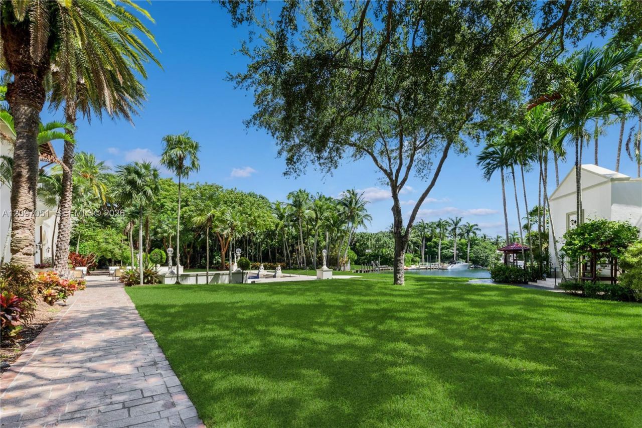 8901 Arvida Ln , Coral Gables, FL 33156 Photo