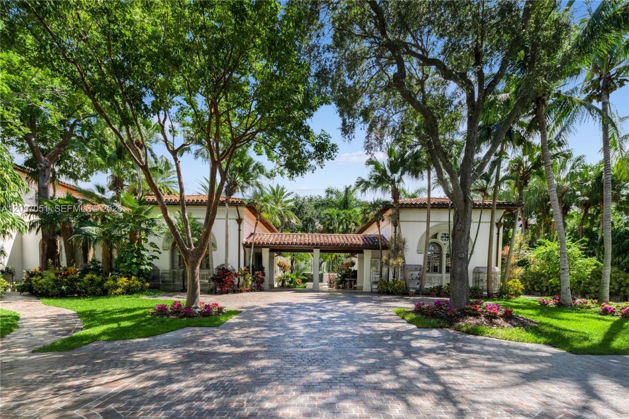 8901 Arvida Ln , Coral Gables, FL 33156 Photo