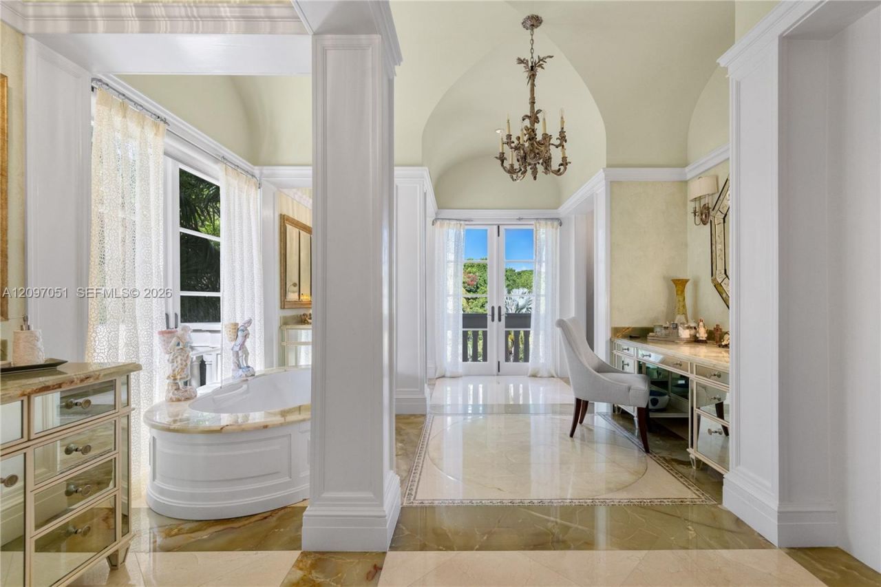 8901 Arvida Ln , Coral Gables, FL 33156 Photo