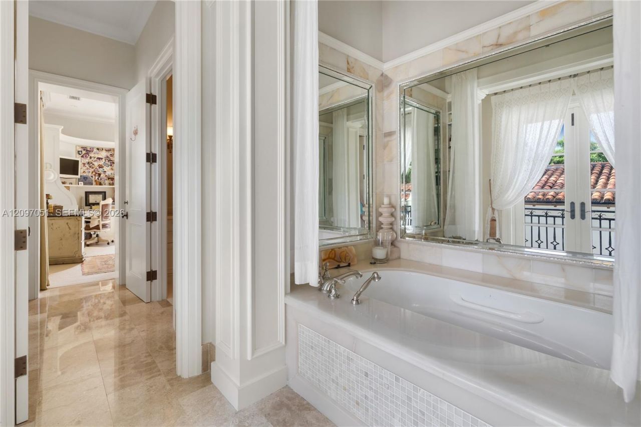8901 Arvida Ln , Coral Gables, FL 33156 Photo