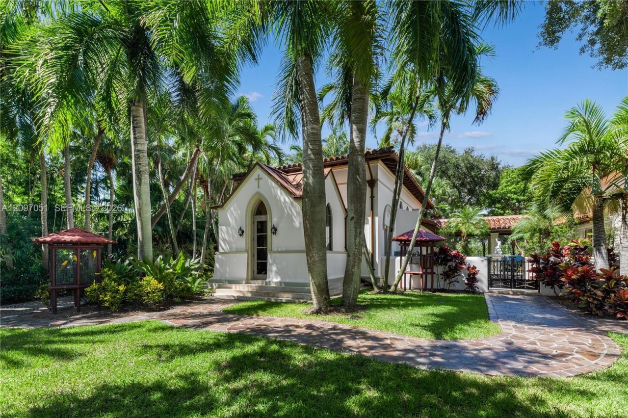8901 Arvida Ln , Coral Gables, FL 33156 Photo