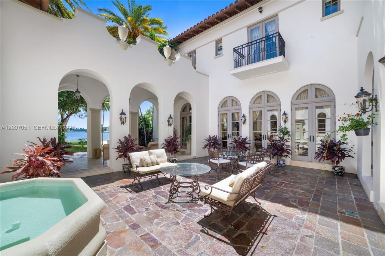 8901 Arvida Ln , Coral Gables, FL 33156 Photo
