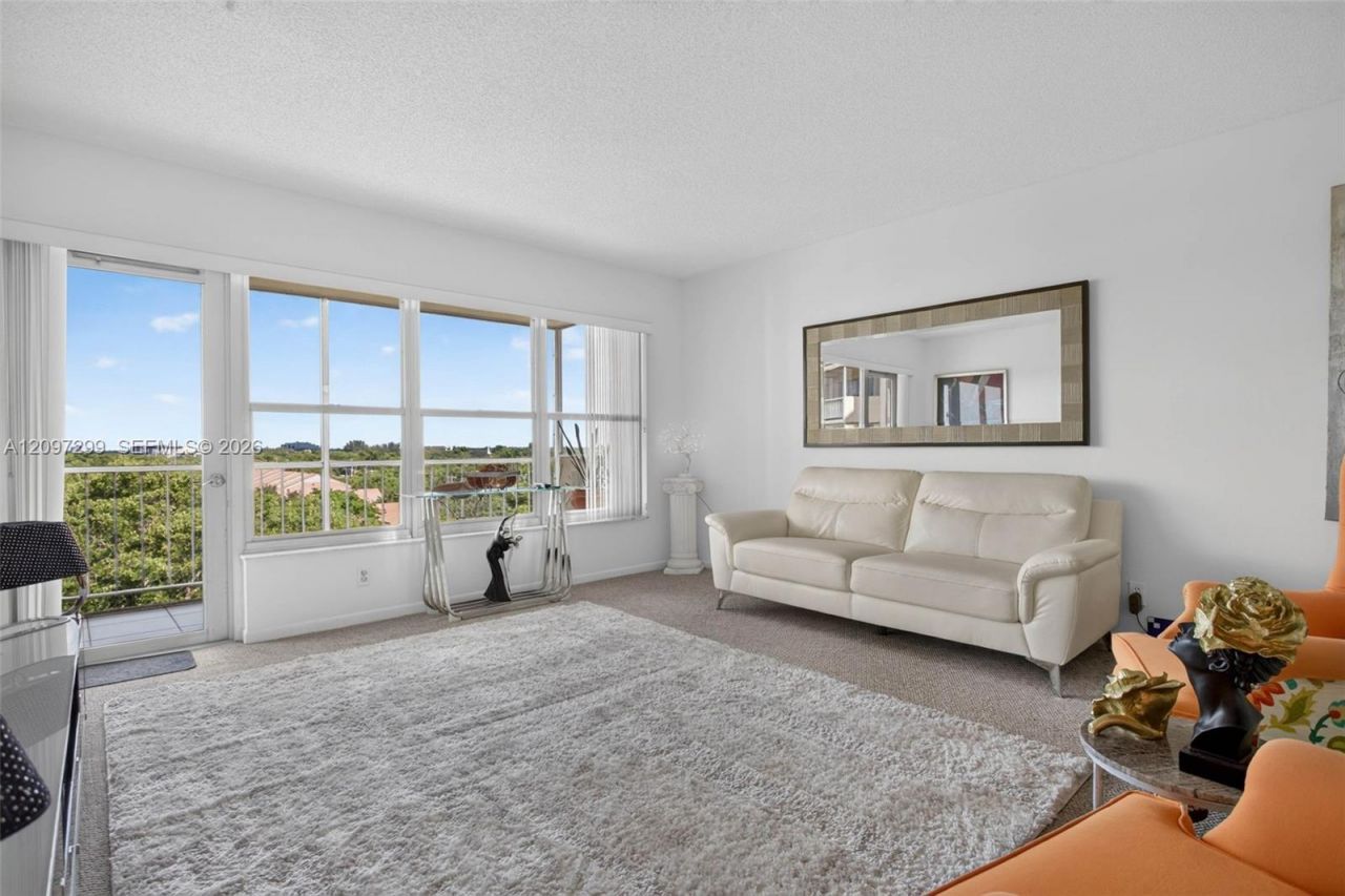 10777 W Sample Rd , Unit 718, Coral Springs, FL 33065 Photo