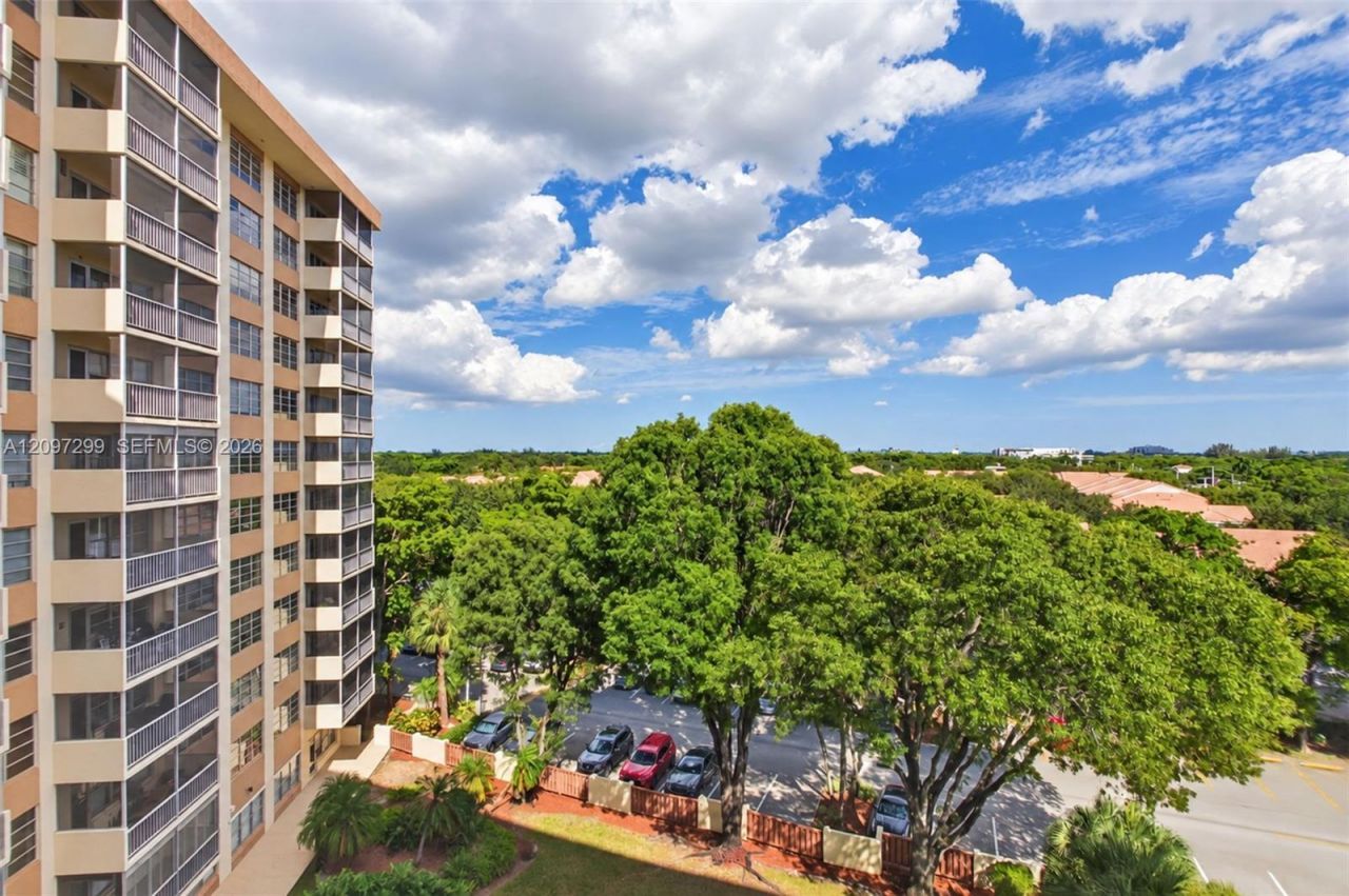 10777 W Sample Rd , Unit 718, Coral Springs, FL 33065 Photo