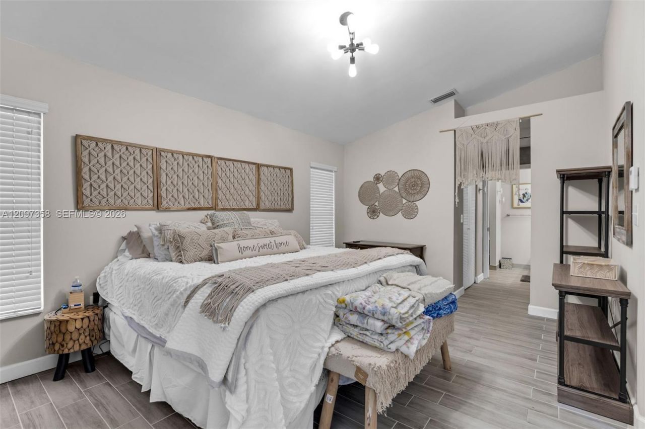 10831 NW 3rd Ct , Unit N/A, Pembroke Pines, FL 33026 Photo
