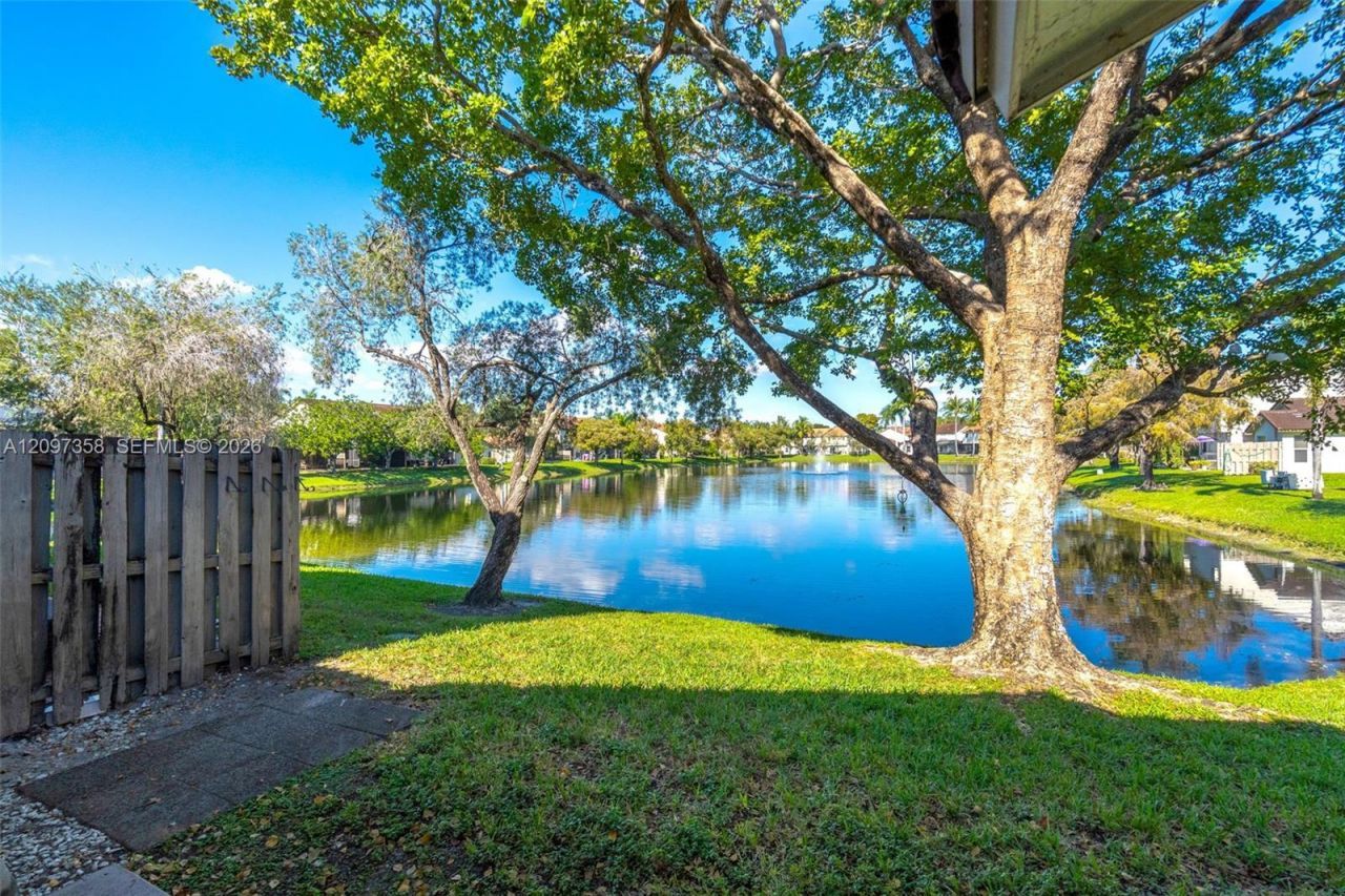 10831 NW 3rd Ct , Unit N/A, Pembroke Pines, FL 33026 Photo