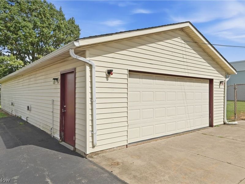 1379 S Chillicothe Road, Aurora, OH 44202 Photo 15