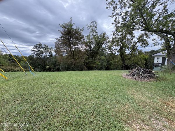 Kingsport Hwy, Greeneville, TN 37745