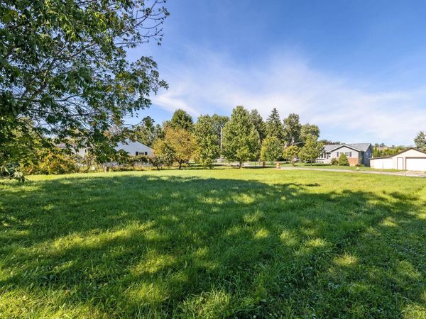 39 McCracken Drive , Johnstown, OH 43031