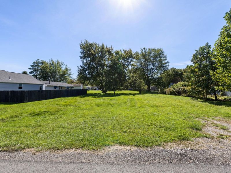 39 McCracken Drive , Johnstown, OH 43031 Photo 3