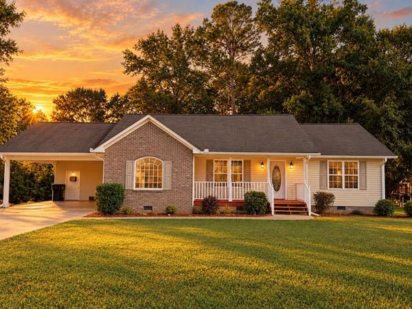 201 Briarwood Circle, Summerville, GA 30747