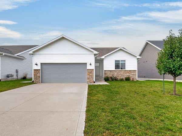 216 NW Lexington Drive, Waukee, IA 50263