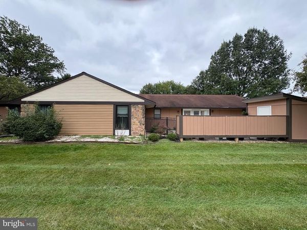 16 ABBEY COURT, Unit 16, CARLISLE, PA 17015